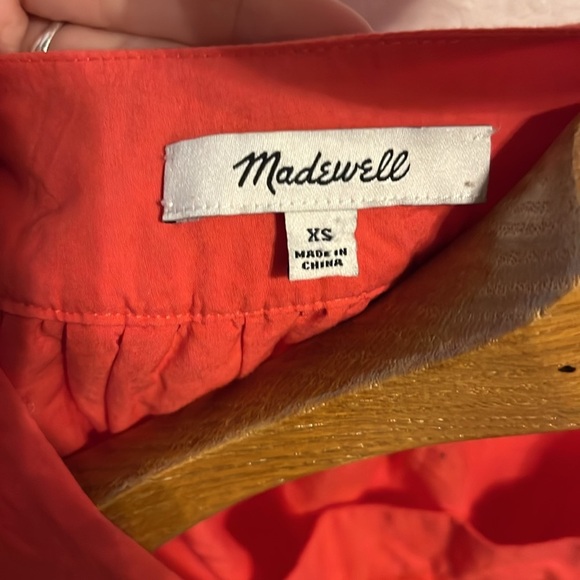 MADEWELL ~ Women’s Coral Eyelet Short Sleeve Cotton Top with Square Neckline - Picture 5 of 7